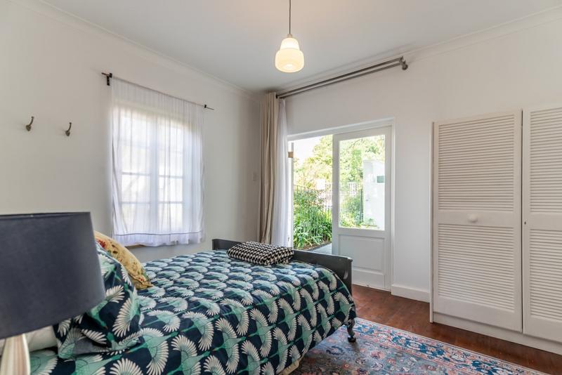 To Let 5 Bedroom Property for Rent in Zwaanswyk Western Cape